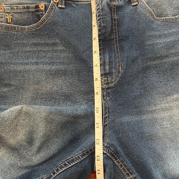 FRYE Straight Leg Jeans • Size 10/30 • Medium Wash Denim - Picture 9 of 10
